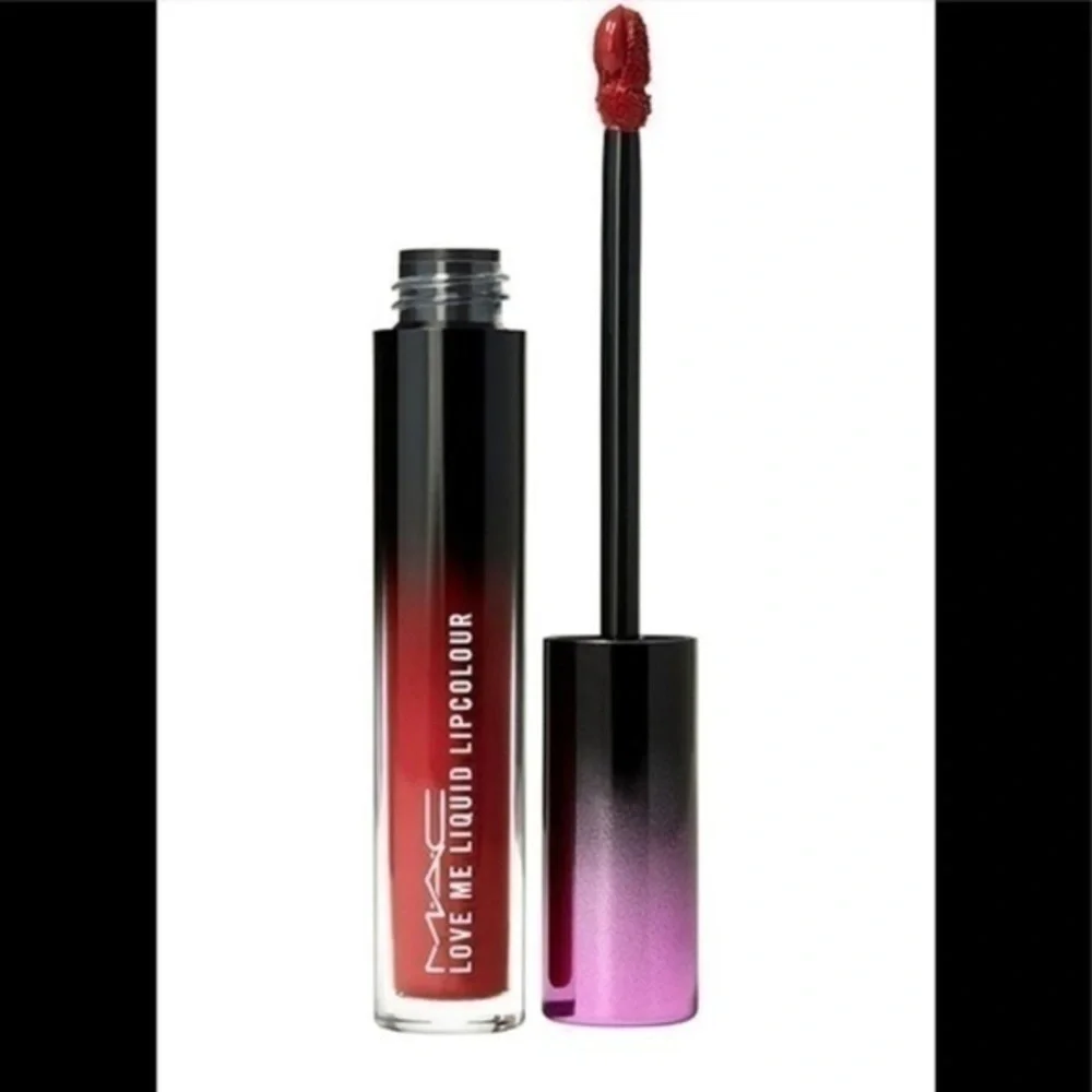 MAC Love Me Liquid Lipcolour-Whatta Doll